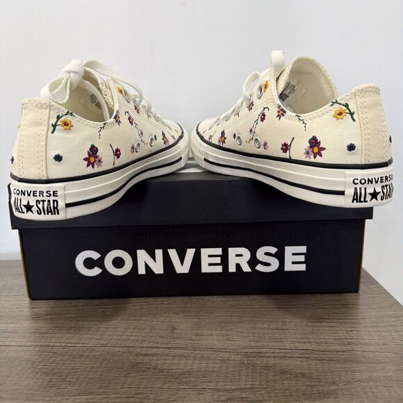 Converse Chuck Taylor All Star Embroidered Floral Low White Unisex Womens Size 7 - Picture 6 of 10